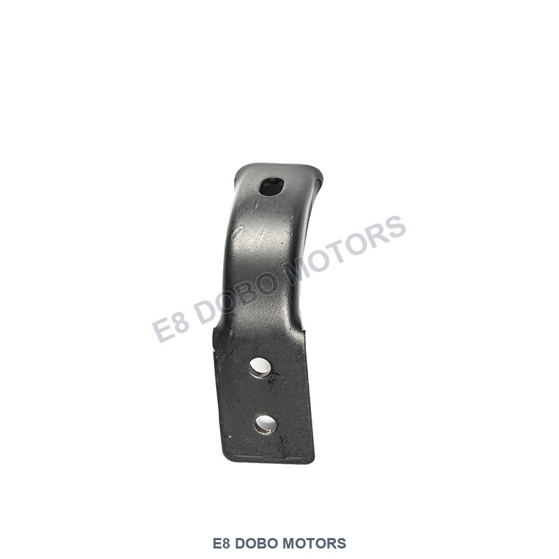 E8 Front fender reinforcement — photo reference 68